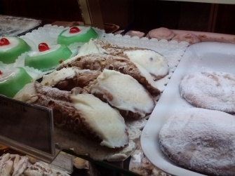 The coveted cannoli.