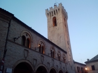 The tower in Montelupone.