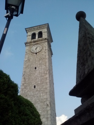 Pradis church tower