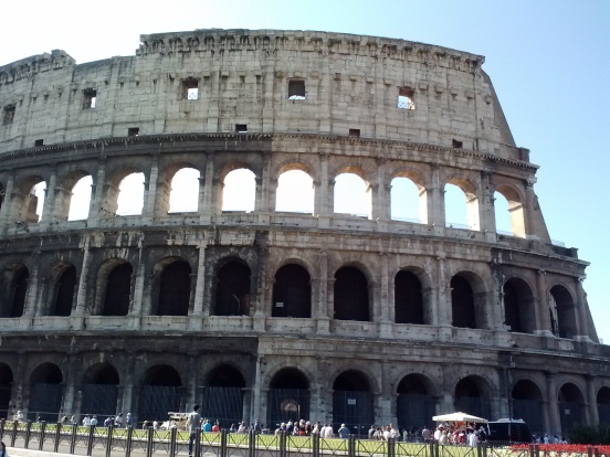 First view of the Colosseo.