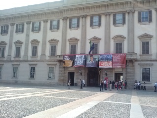 Outside the Palazzo Reale.