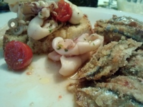 Sardine al forno con calamari, baked sardines and calamari on bread